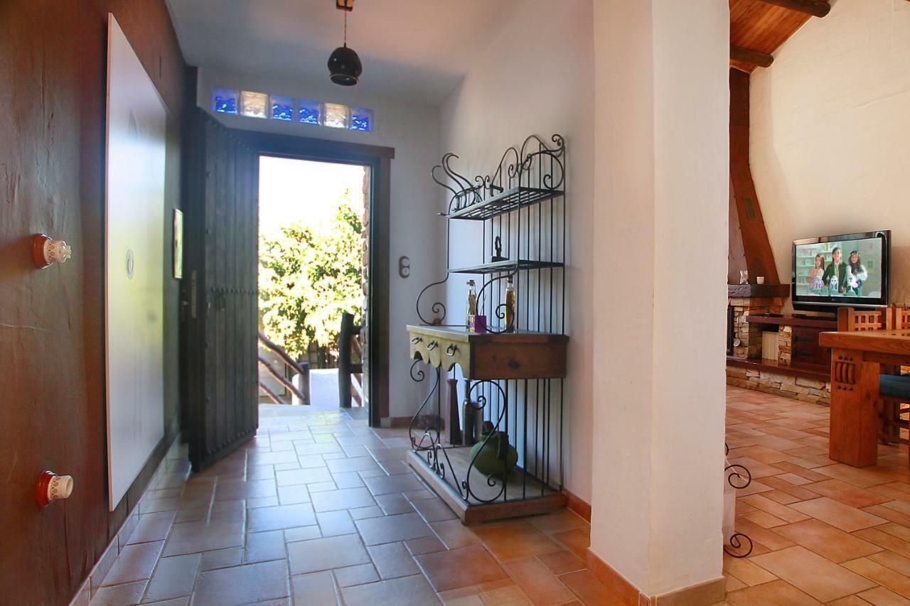 Encantadora Casa Con Piscina Privada Y Chimenea *