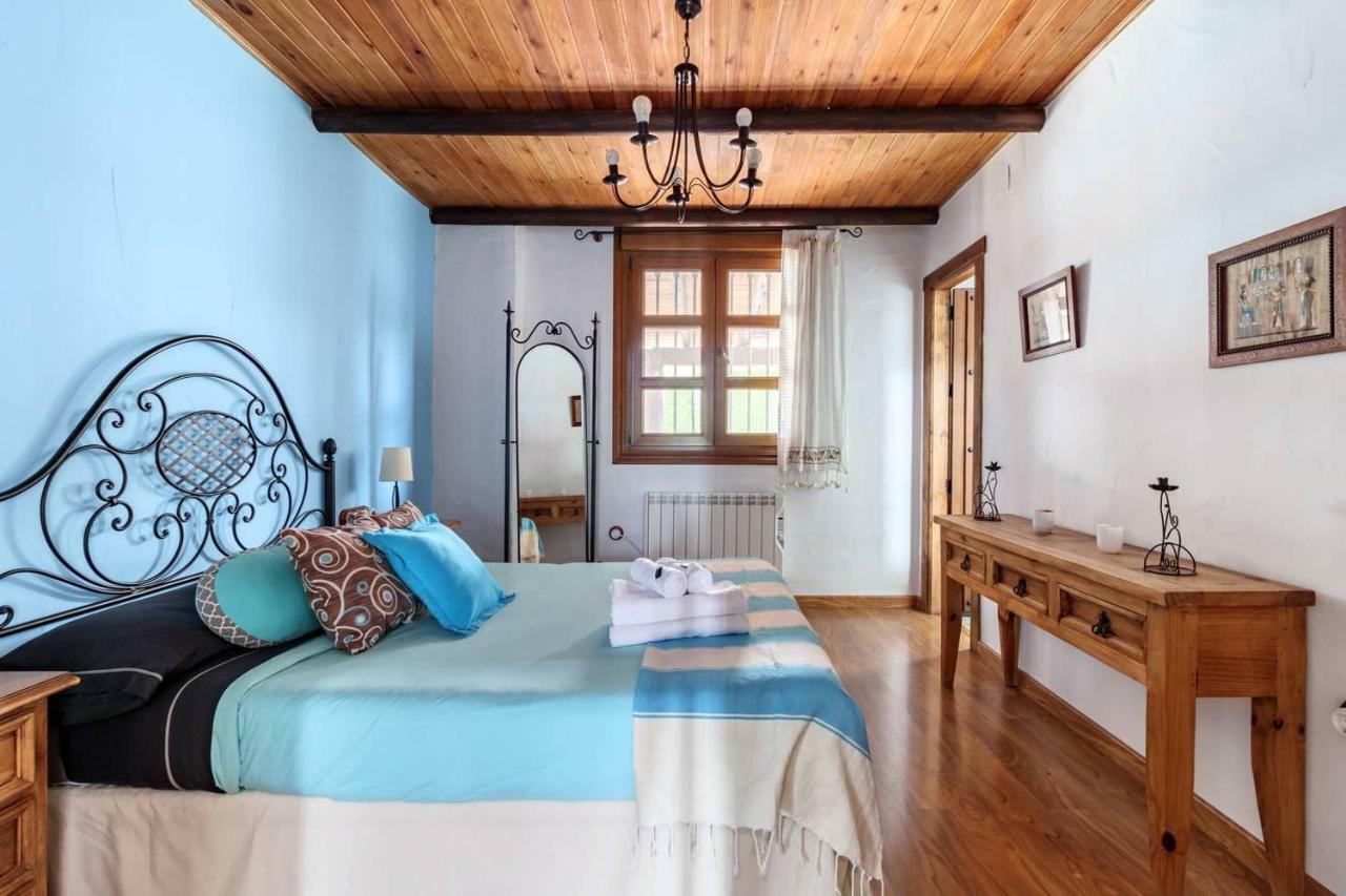 Encantadora Casa Con Piscina Privada Y Chimenea
