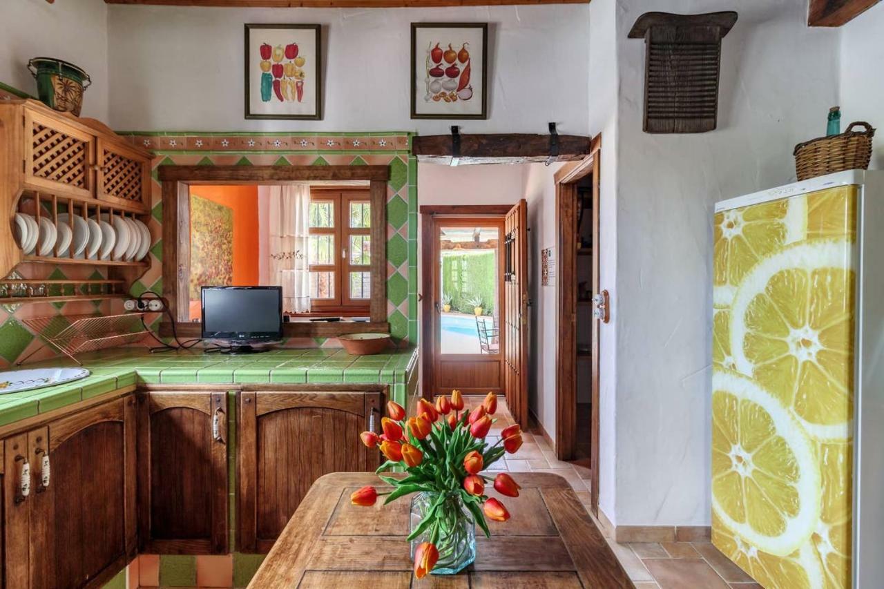 Encantadora Casa Con Piscina Privada Y Chimenea * Padul