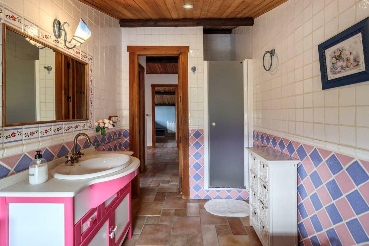 Holiday home Encantadora Casa Con Piscina Privada Y Chimenea Padul