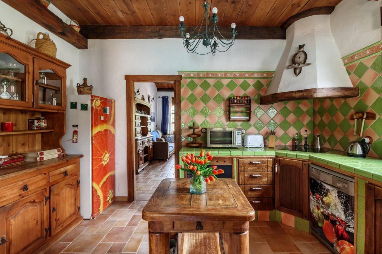 Holiday home Encantadora Casa Con Piscina Privada Y Chimenea