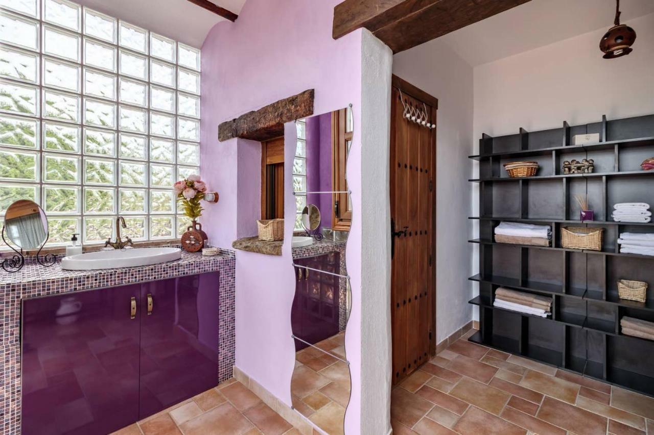 Encantadora Casa Con Piscina Privada Y Chimenea